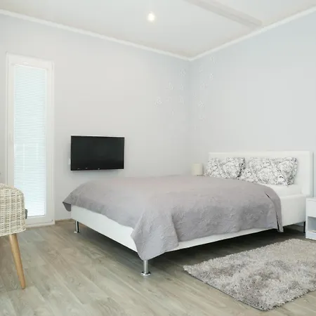 Deluxe Roznov דירה